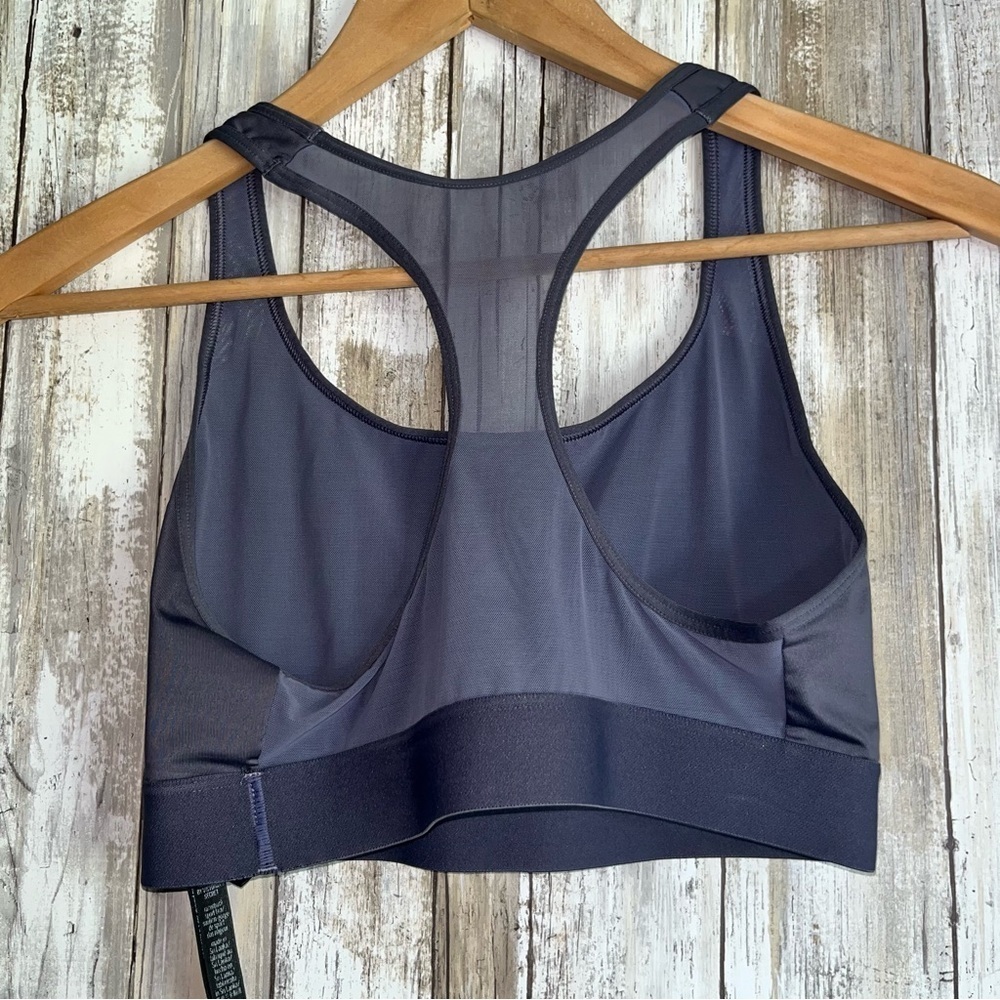 Victoria Sport Graphic Sports Bra - Picture 3 of 5